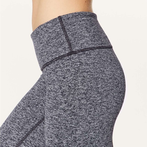 Lululemon Wunder Under Low-Rise Tight 28"
Heathered Black - Picture 5 of 7